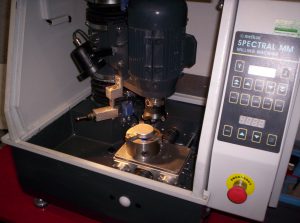 Spectral milling machine